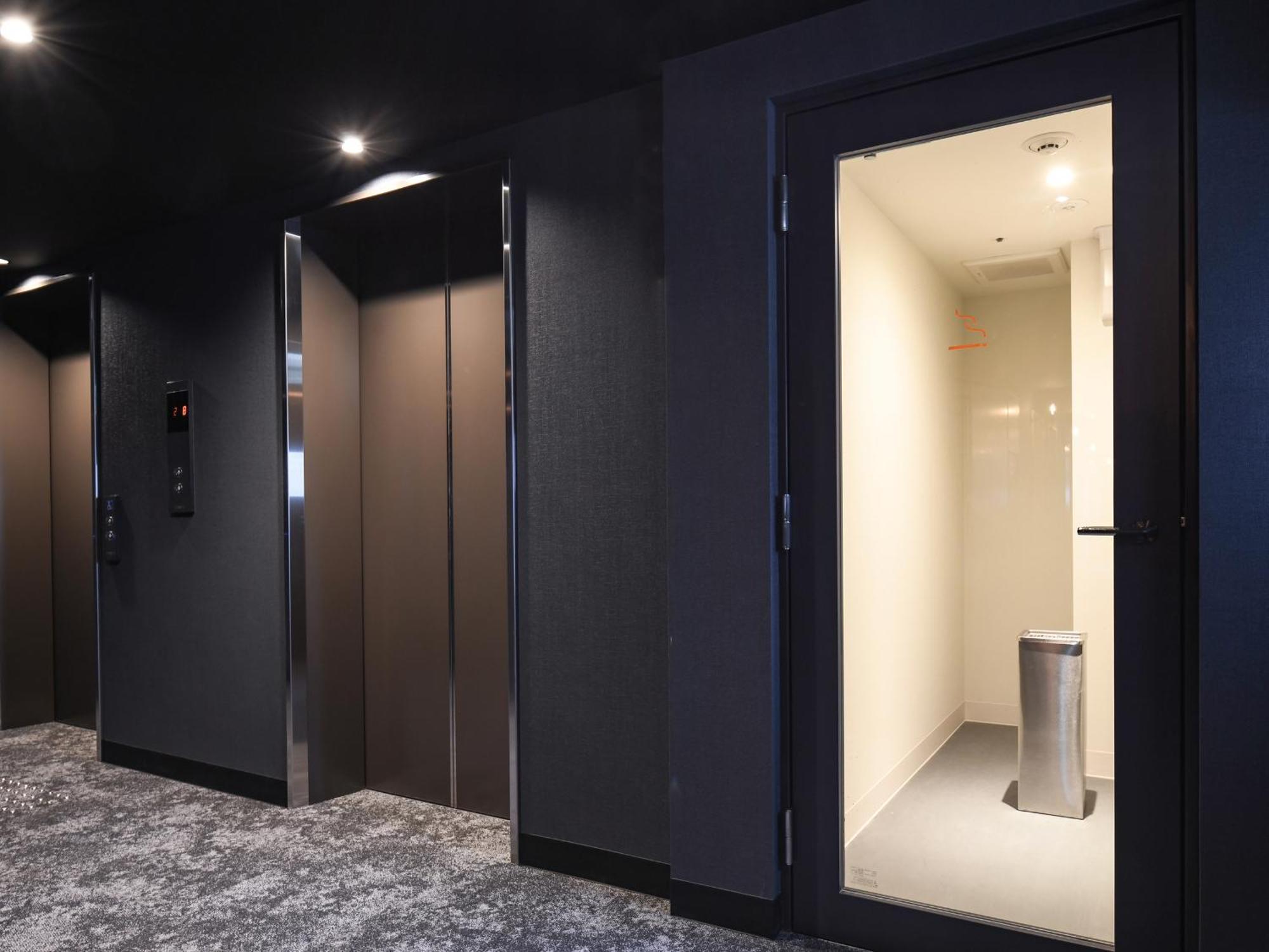 Vessel Inn Namba Осака Екстериор снимка