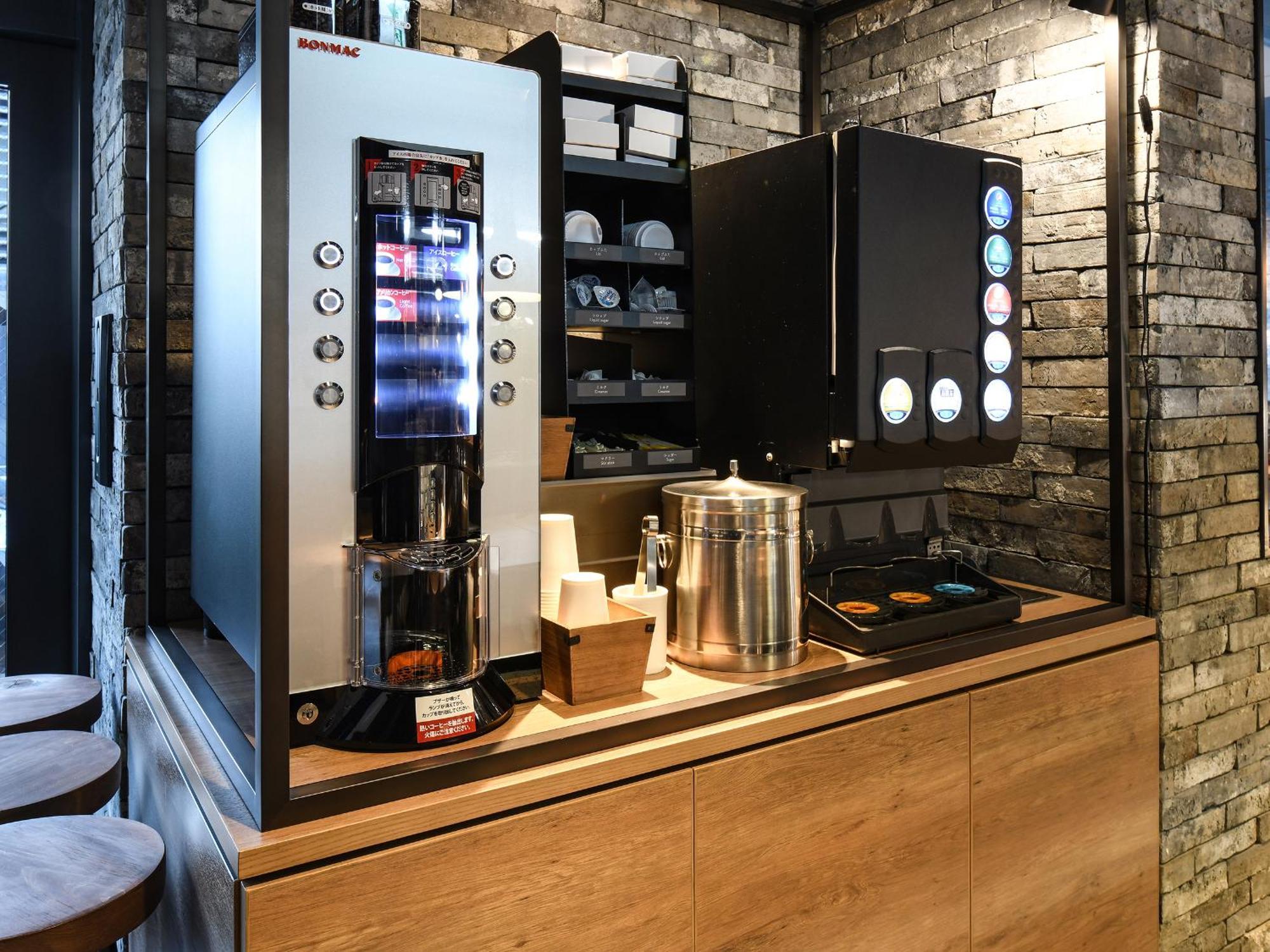 Vessel Inn Namba Осака Екстериор снимка
